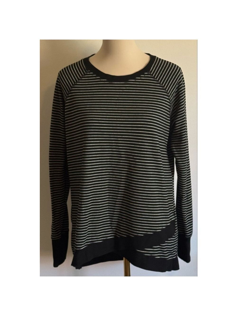 Women's Danskin Black White Striped Long Sleeve Tee L